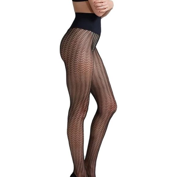 NIB Commando Scalloped Net Tights black 
Open box not used - Picture 1 of 5